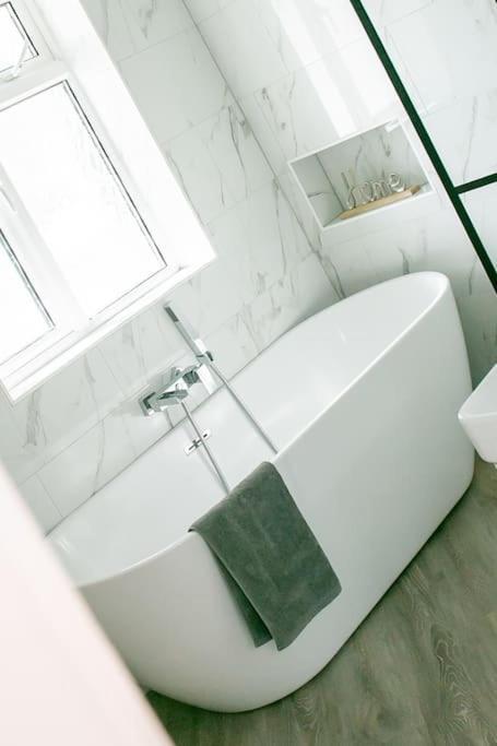 Coastal Haven In Leigh-On-Sea Apartment เซาเทนด์ ออน ซี ภายนอก รูปภาพ