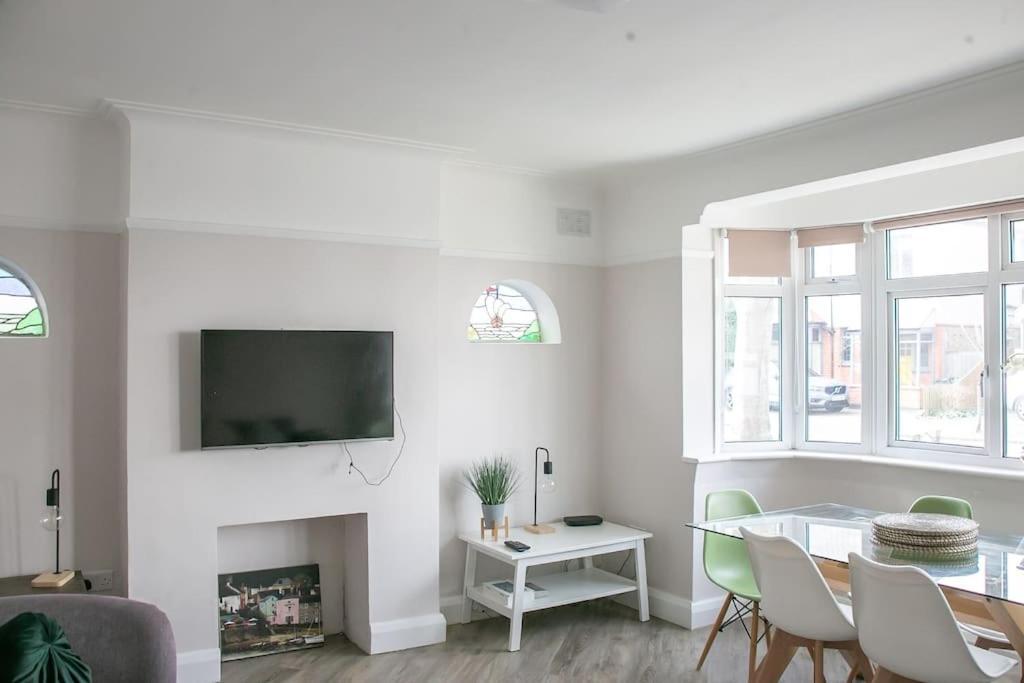 Coastal Haven In Leigh-On-Sea Apartment เซาเทนด์ ออน ซี ภายนอก รูปภาพ