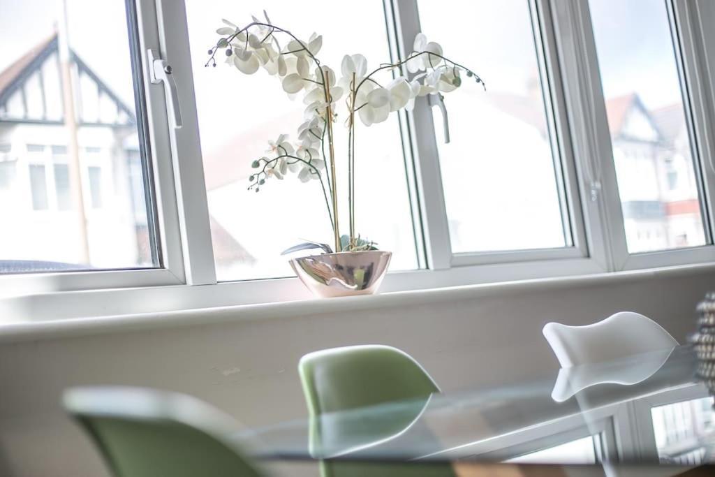 Coastal Haven In Leigh-On-Sea Apartment เซาเทนด์ ออน ซี ภายนอก รูปภาพ