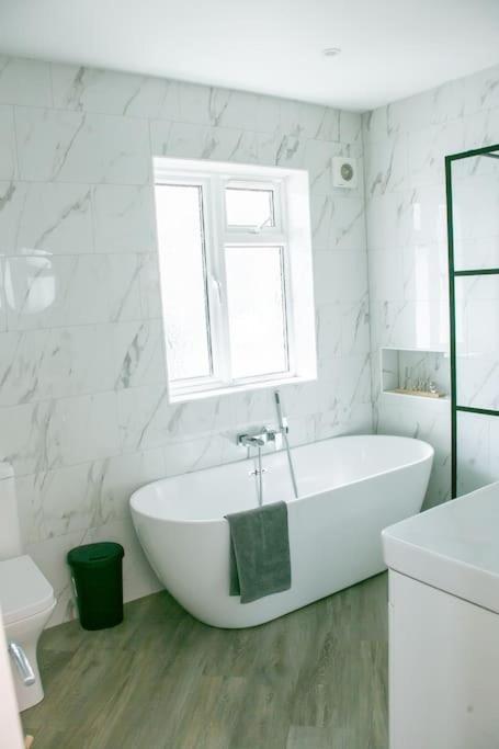 Coastal Haven In Leigh-On-Sea Apartment เซาเทนด์ ออน ซี ภายนอก รูปภาพ