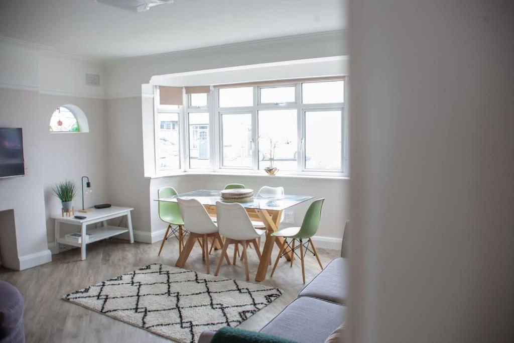 Coastal Haven In Leigh-On-Sea Apartment เซาเทนด์ ออน ซี ภายนอก รูปภาพ