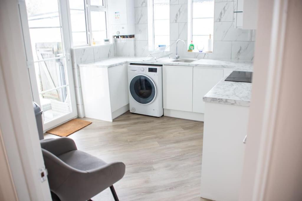 Coastal Haven In Leigh-On-Sea Apartment เซาเทนด์ ออน ซี ภายนอก รูปภาพ